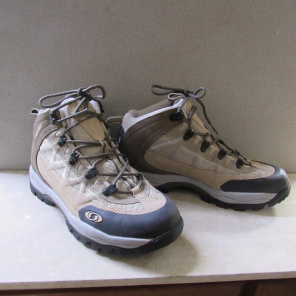 Salomon Shoes - SALOMON Hiking Boots . Women's Size 10.  Tan. NWOT